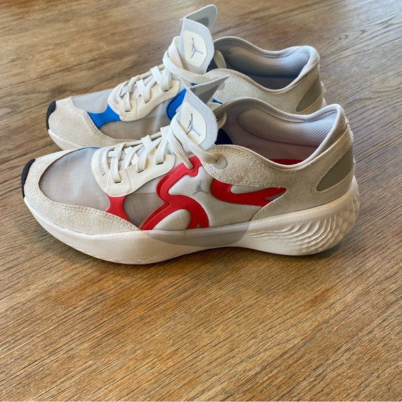 Men’s Nike Jordan Delta 3 Low “NC to CHI” - Picture 2 of 6